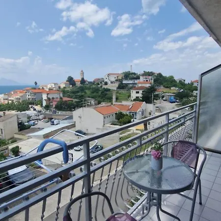 Apartamento One Bedroom With Balcony And Sea View 2 Ana Maria Gradac (Split-Dalmatia)