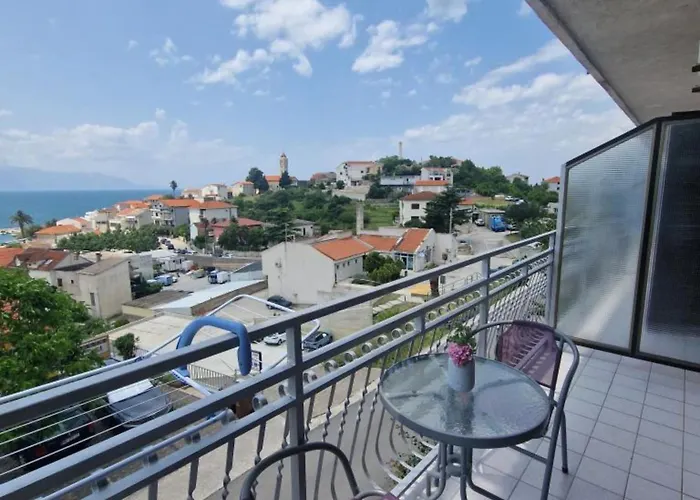 Apartamento One Bedroom With Balcony And Sea View 2 Ana Maria Gradac (Split-Dalmatia)
